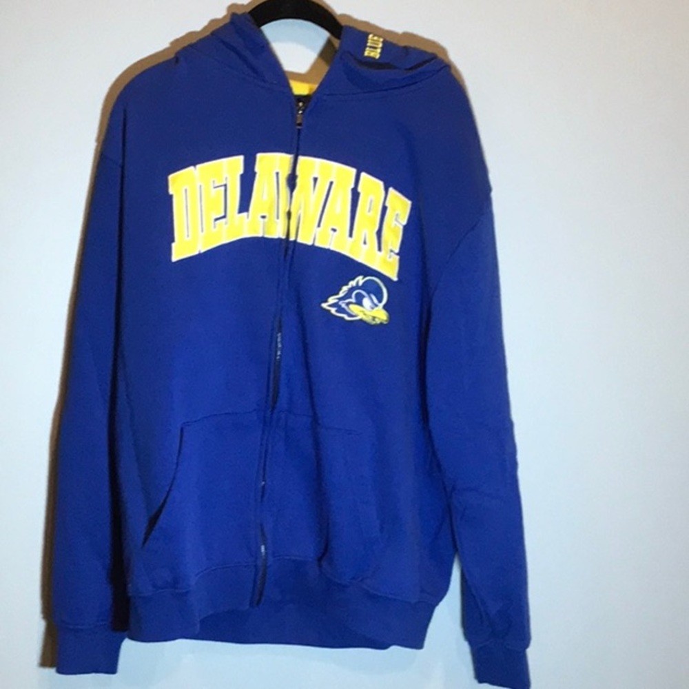 University of Delaware Blue Hens zip up jacket with hood